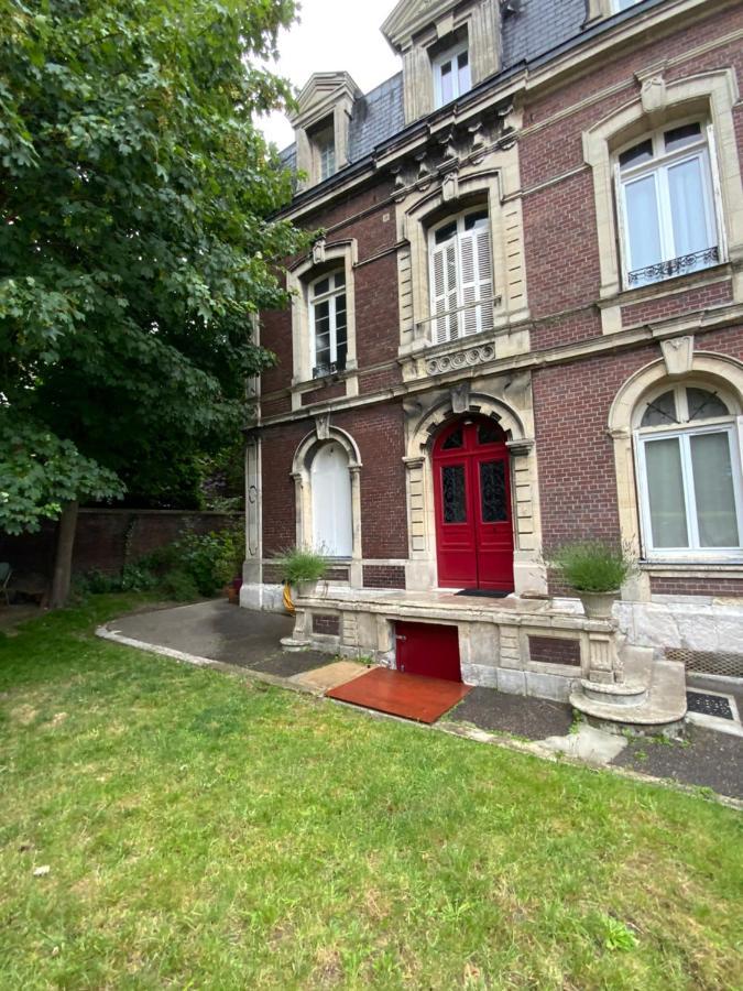 4 People+Free Street Parking+Cosy Centre Ville Apartamento Ruan Exterior foto