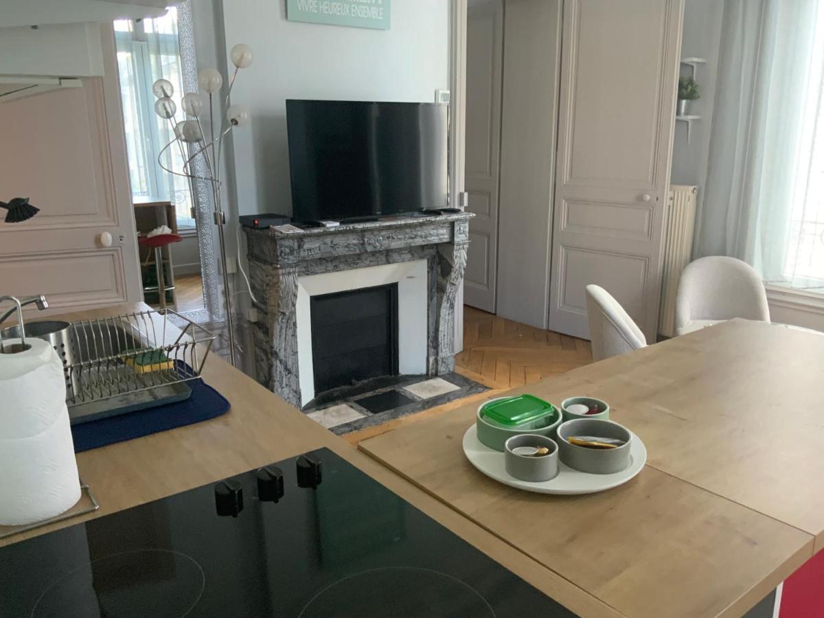 4 People+Free Street Parking+Cosy Centre Ville Apartamento Ruan Exterior foto